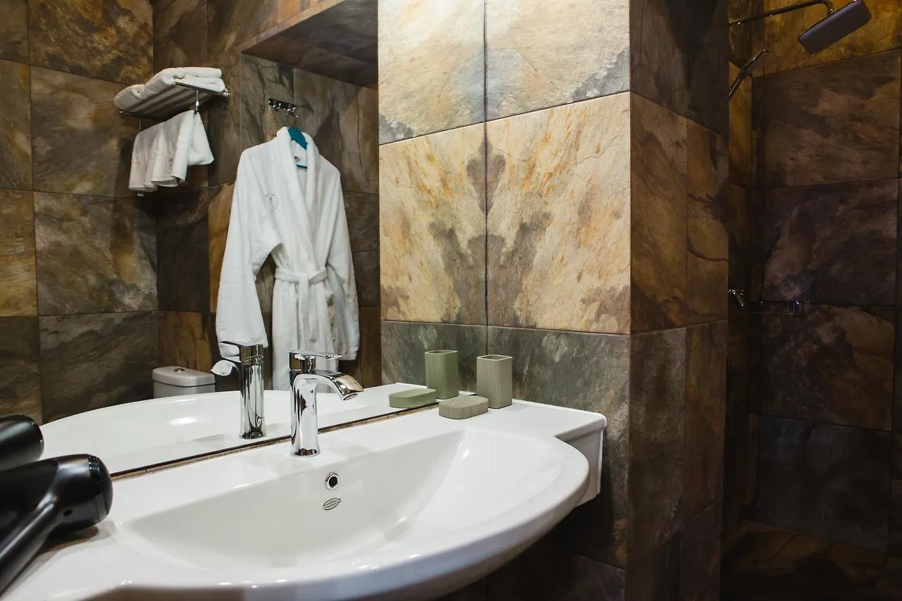 Live.Here.Hotel Kijów 3*,  Ukraina