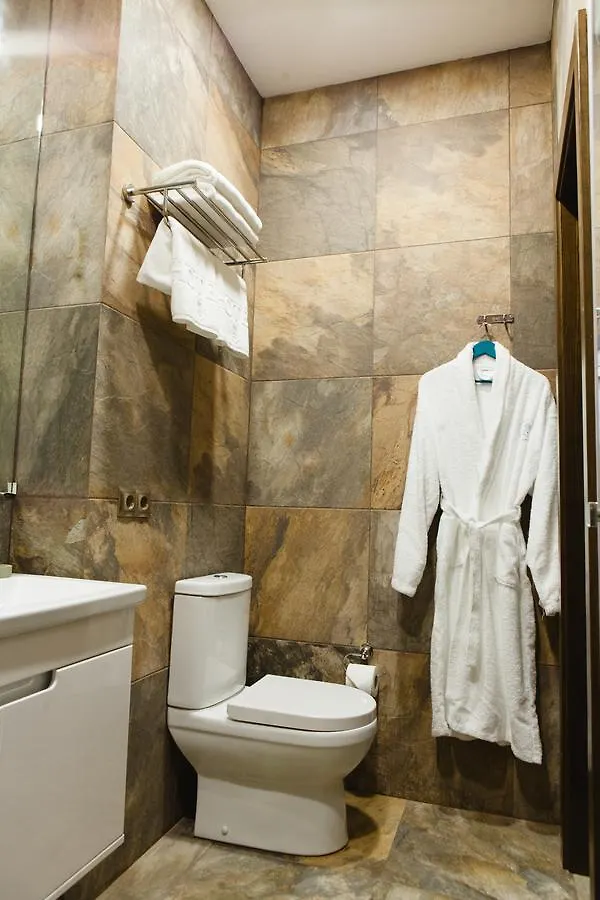 Live.Here.Hotel Kyiv Inn